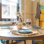 Rooftop Terrace Boho Center 2 Baths * Bukarest