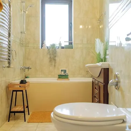 Rooftop Terrace Boho Center 2 Baths *