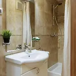 Rooftop Terrace Boho Center 2 Baths