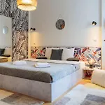 Rooftop Terrace Boho Center 2 Baths