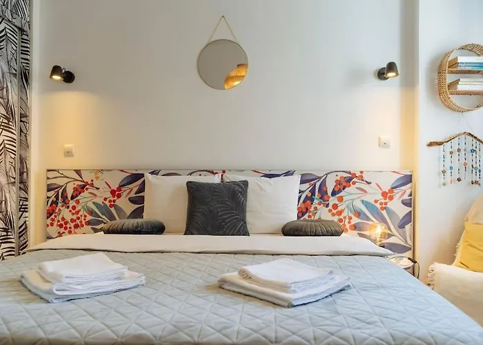 Rooftop Terrace Boho Center 2 Baths Bucharest