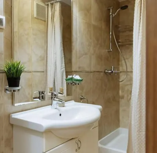 Rooftop Terrace Boho Center 2 Baths