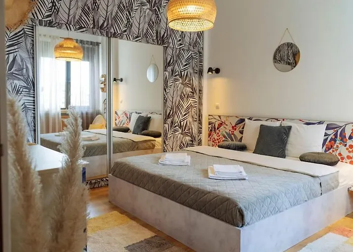 Rooftop Terrace Boho Center 2 Baths Apartment