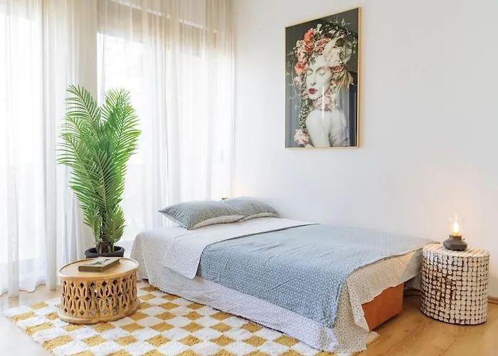 Rooftop Terrace Boho Center 2 Baths Apartment